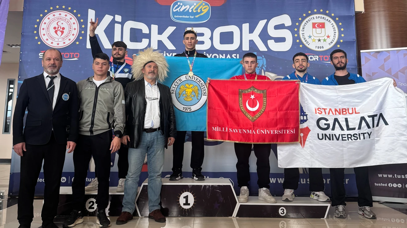 Selçuk Üniversitesi sporcularından kick boksta 5 madalya